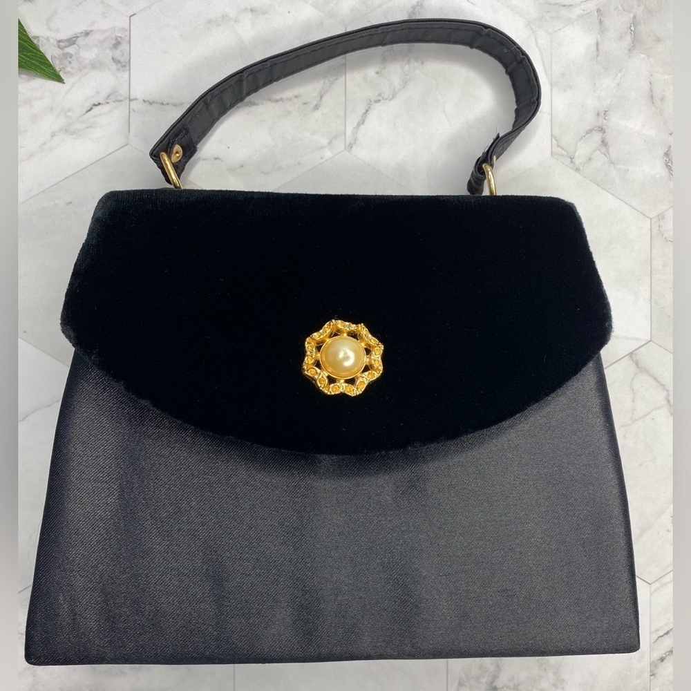 Vintage black velvet top handle purse with long crossbody strap approx. 5”x7”